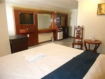 ***  Hotel California Angeles Philippines