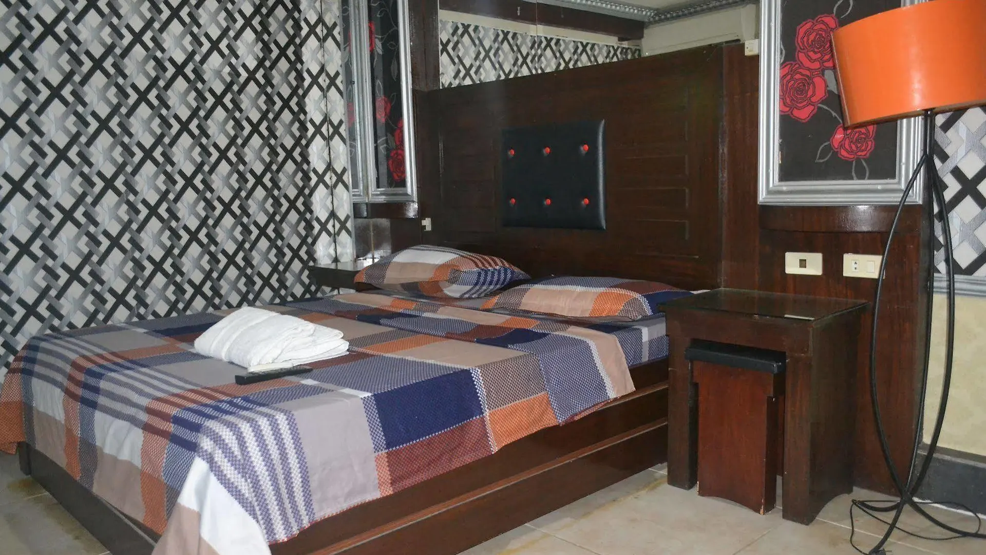 ***  Hotel California Angeles Philippines